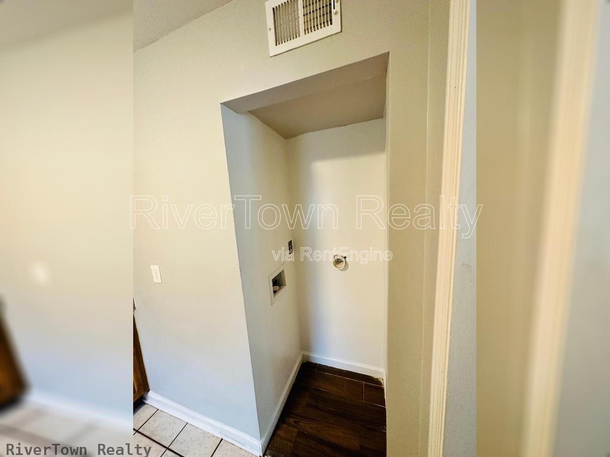 155 Clark Pl - Photo 7 of 13