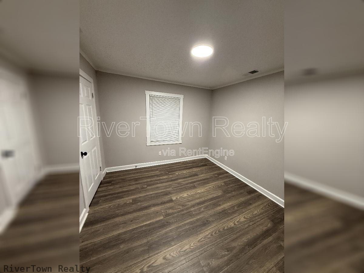 1659 Southern Ave - Photo 5 of 7
