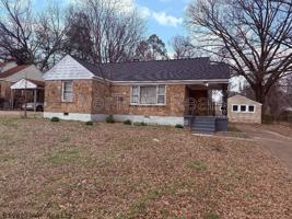 featured image of 1454 Delano Ave