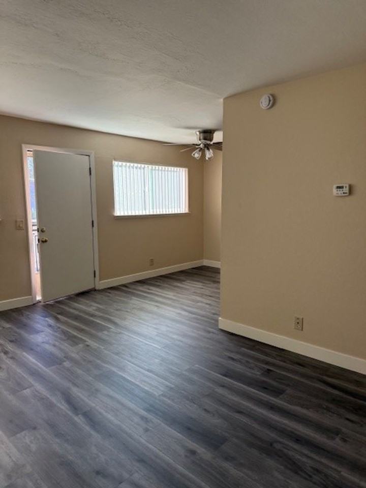 439 Del Medio Ave - Photo 3 of 7