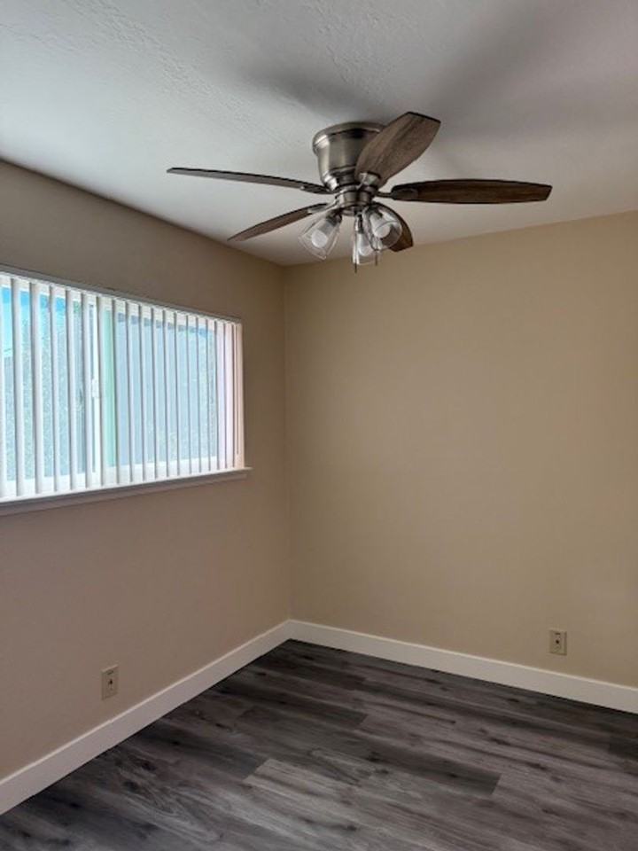 439 Del Medio Ave - Photo 4 of 7