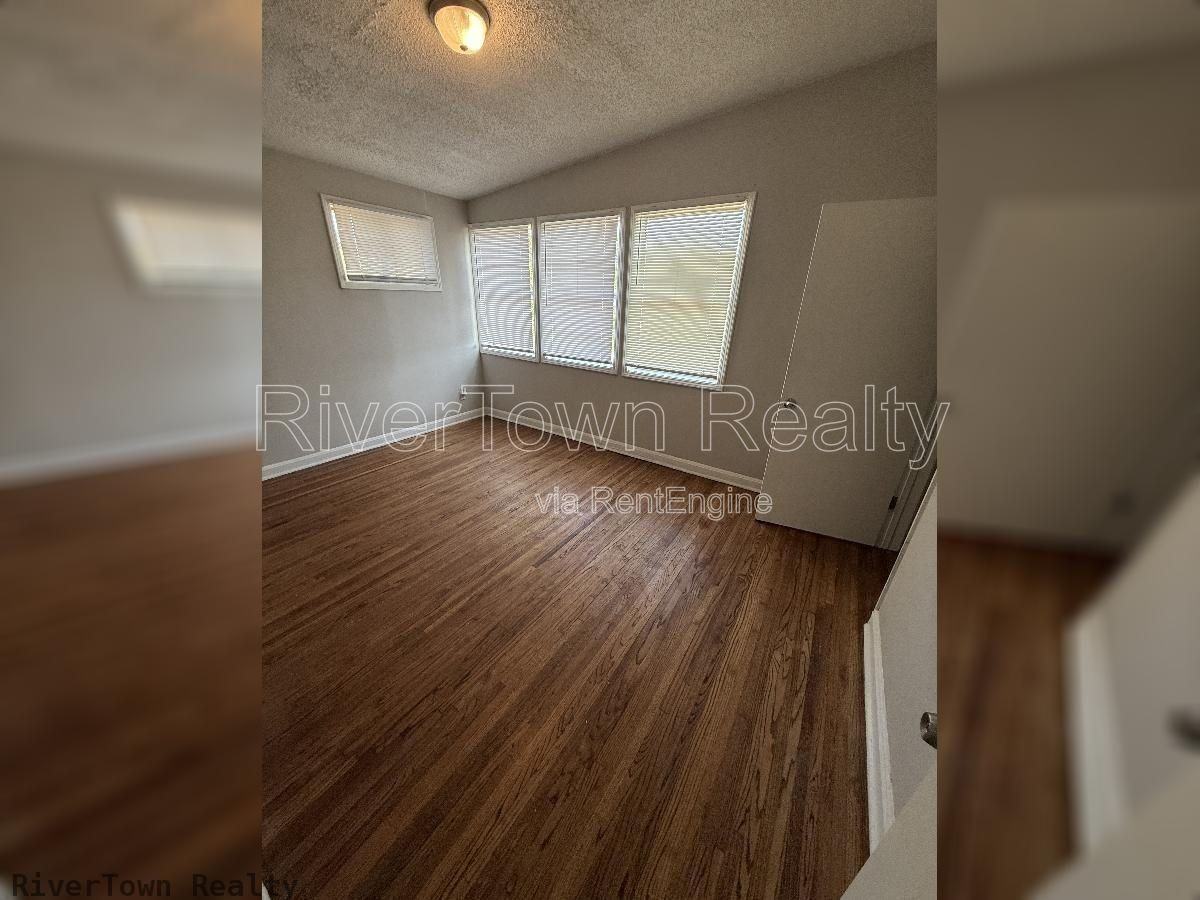 1778 Brown Ave - Photo 6 of 14