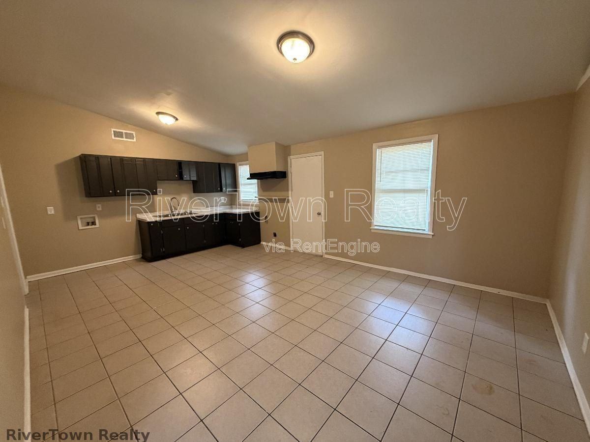 4825 Bridgedale Ave - Photo 5 of 16
