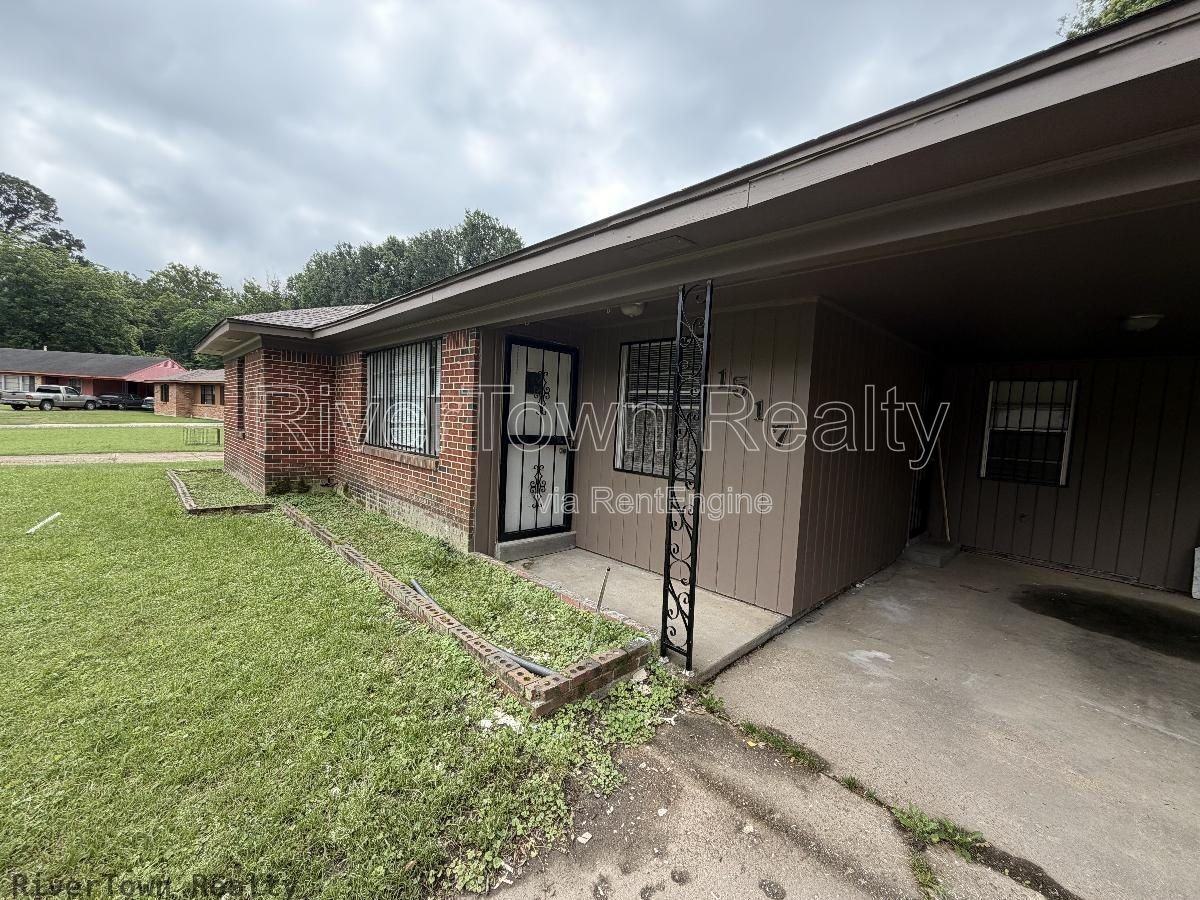 1517 Baxter Ave - Photo 2 of 13