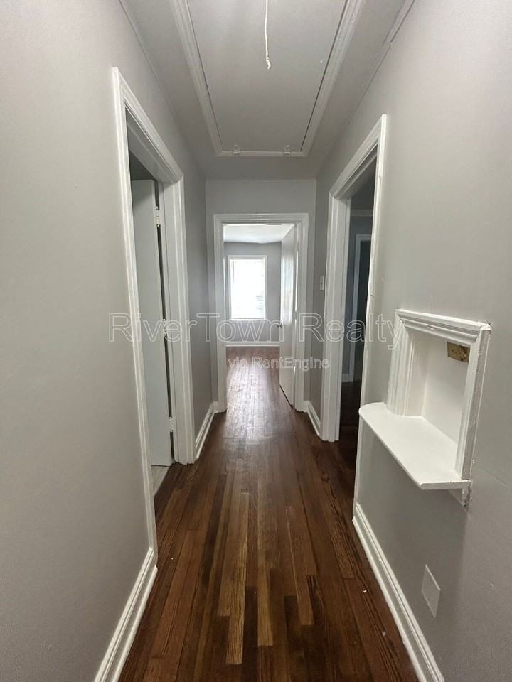 1070 E Walthal Cir - Photo 6 of 14