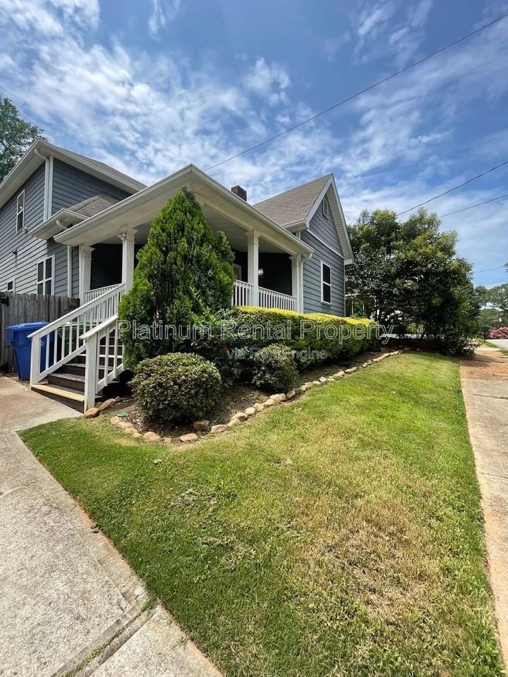 149 Dahlgren St Se - Photo 4 of 50