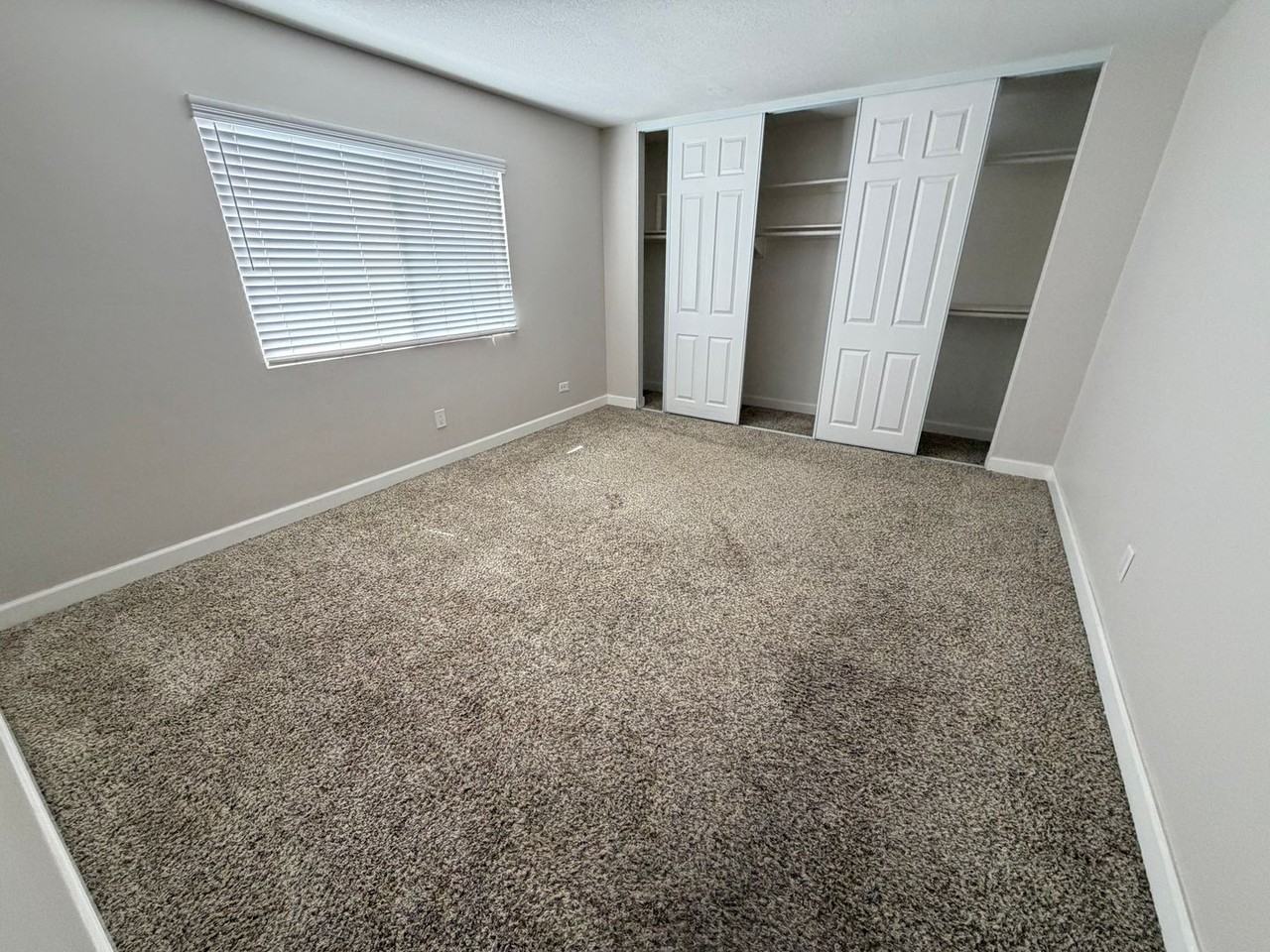 7720 Crescent Ave - Photo 4 of 8