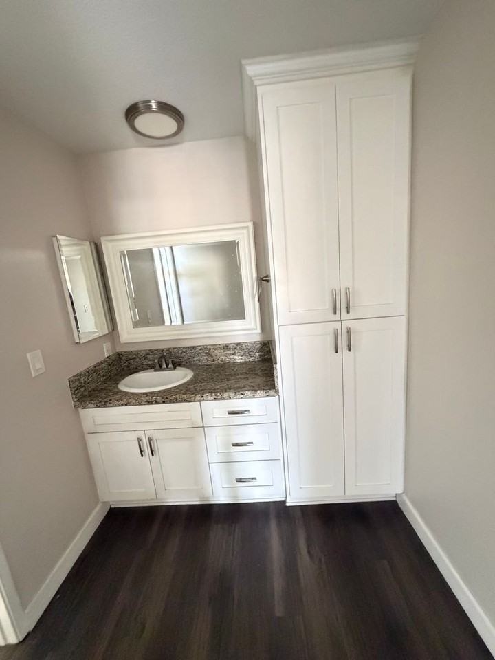 7720 Crescent Ave - Photo 5 of 8