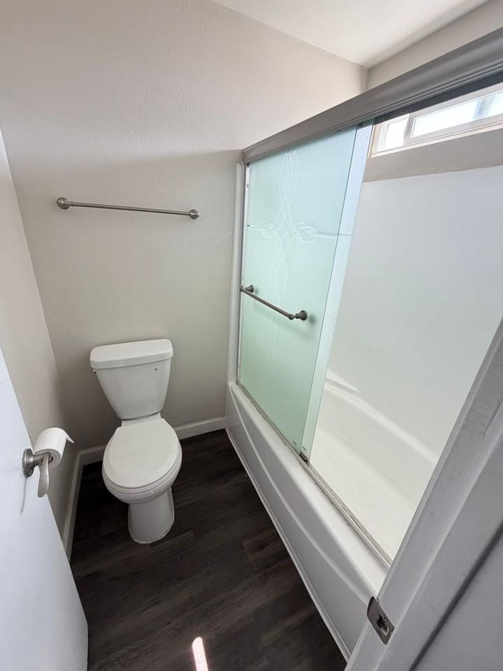 7720 Crescent Ave - Photo 6 of 8