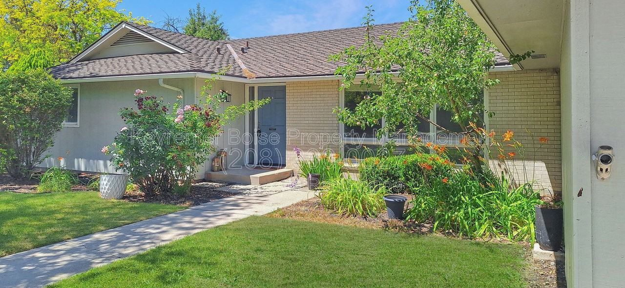 254 W Fall Dr - Photo 2 of 27