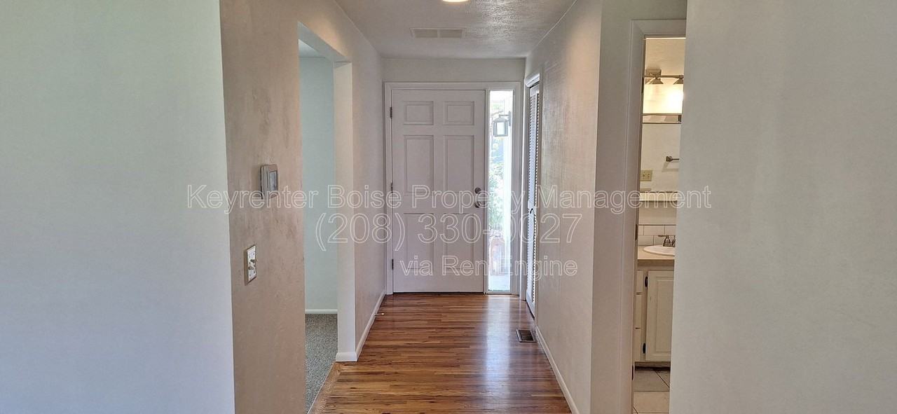 254 W Fall Dr - Photo 3 of 27