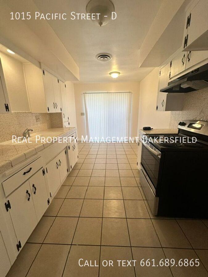 1015 Pacific St #D - Photo 6 of 44