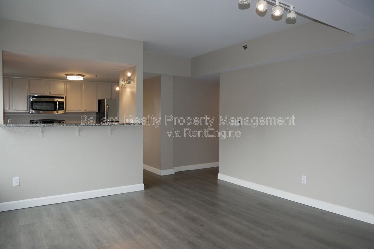 505 E Denny Way #102 - Photo 5 of 15