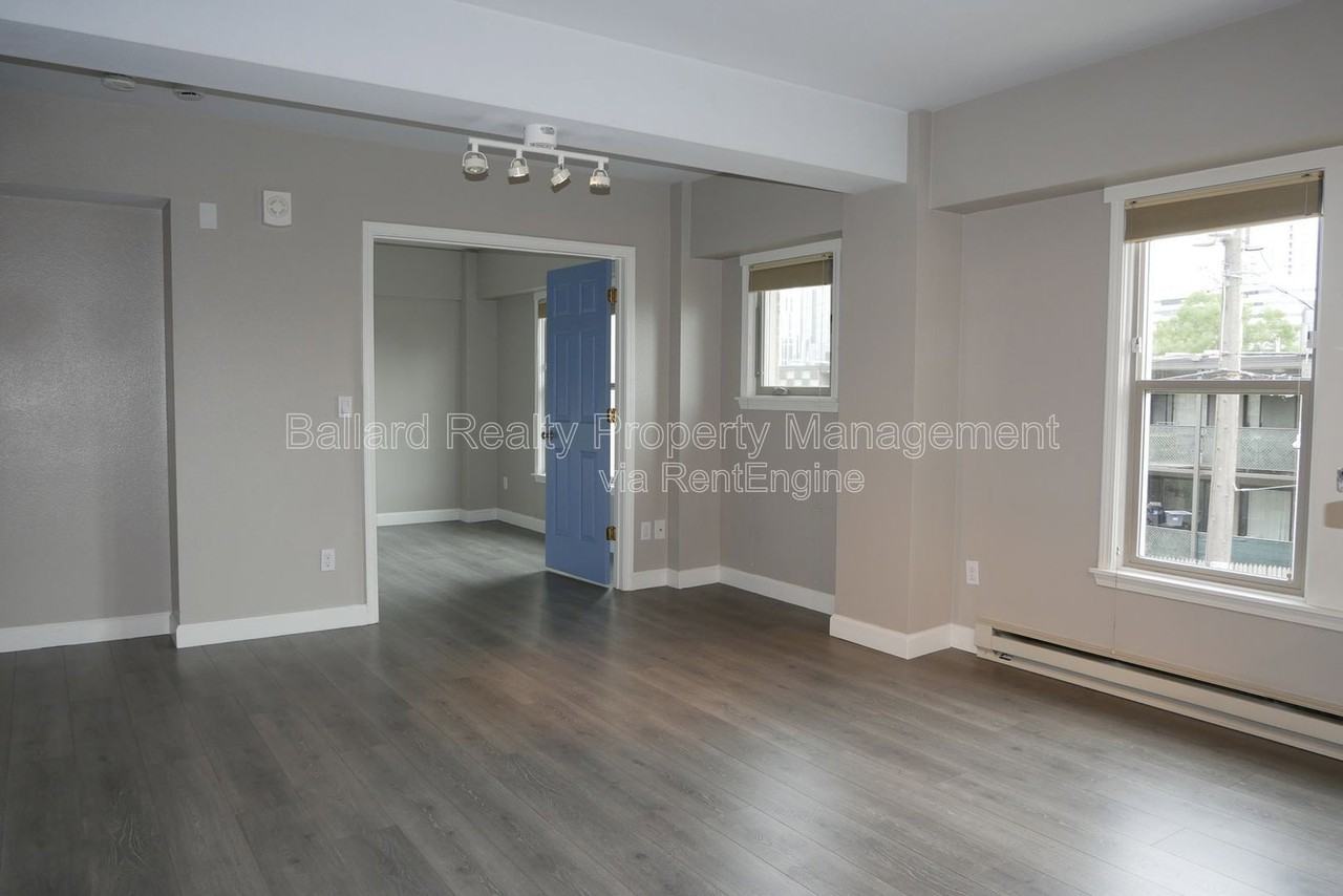 505 E Denny Way #102 - Photo 6 of 15