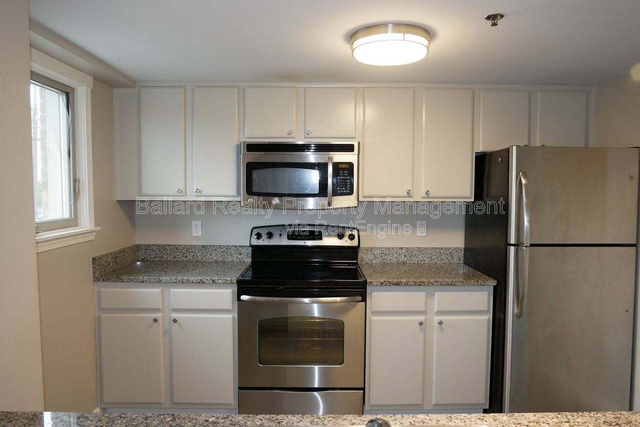 505 E Denny Way #102 - Photo 7 of 15