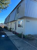 featured image of 724 Hazel St
