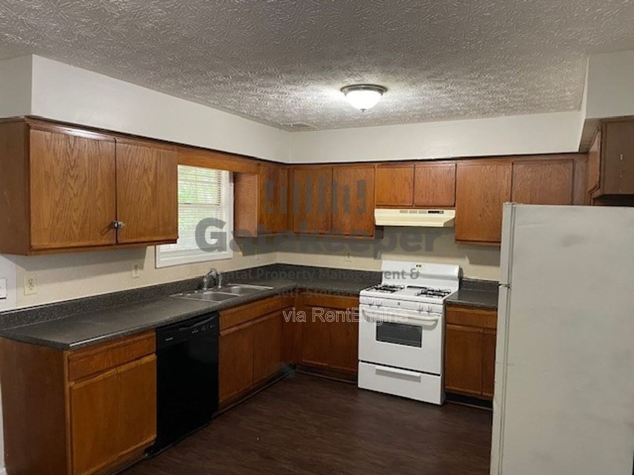 2871 Old South Dr - Photo 3 of 14