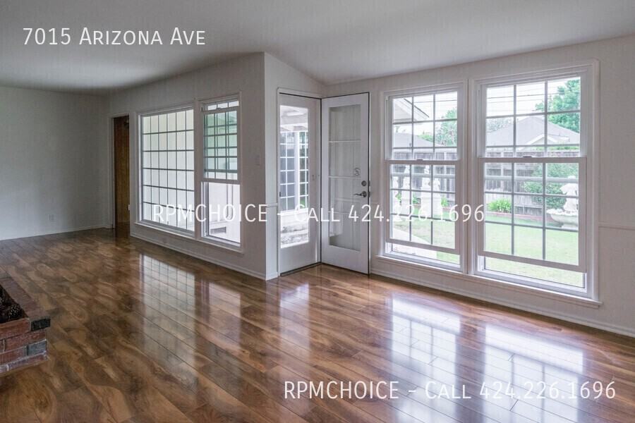 7015 Arizona Ave - Photo 4 of 22