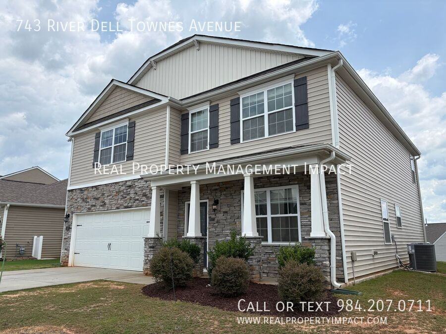 743 River Dell Townes Ave - Photo 3 of 50