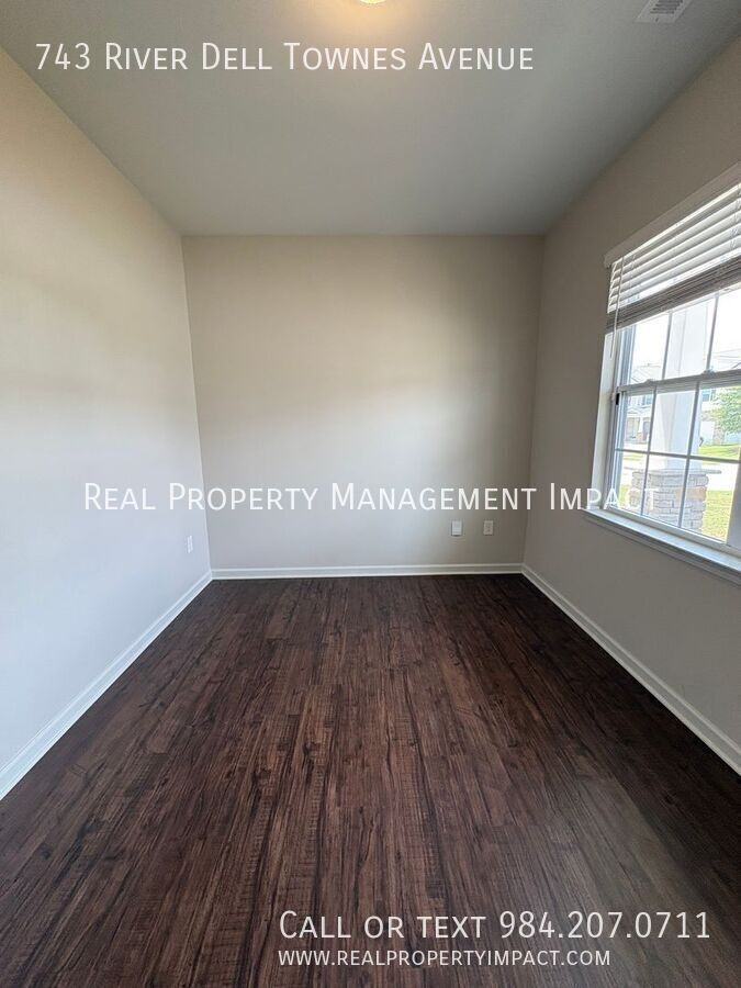 743 River Dell Townes Ave - Photo 6 of 50