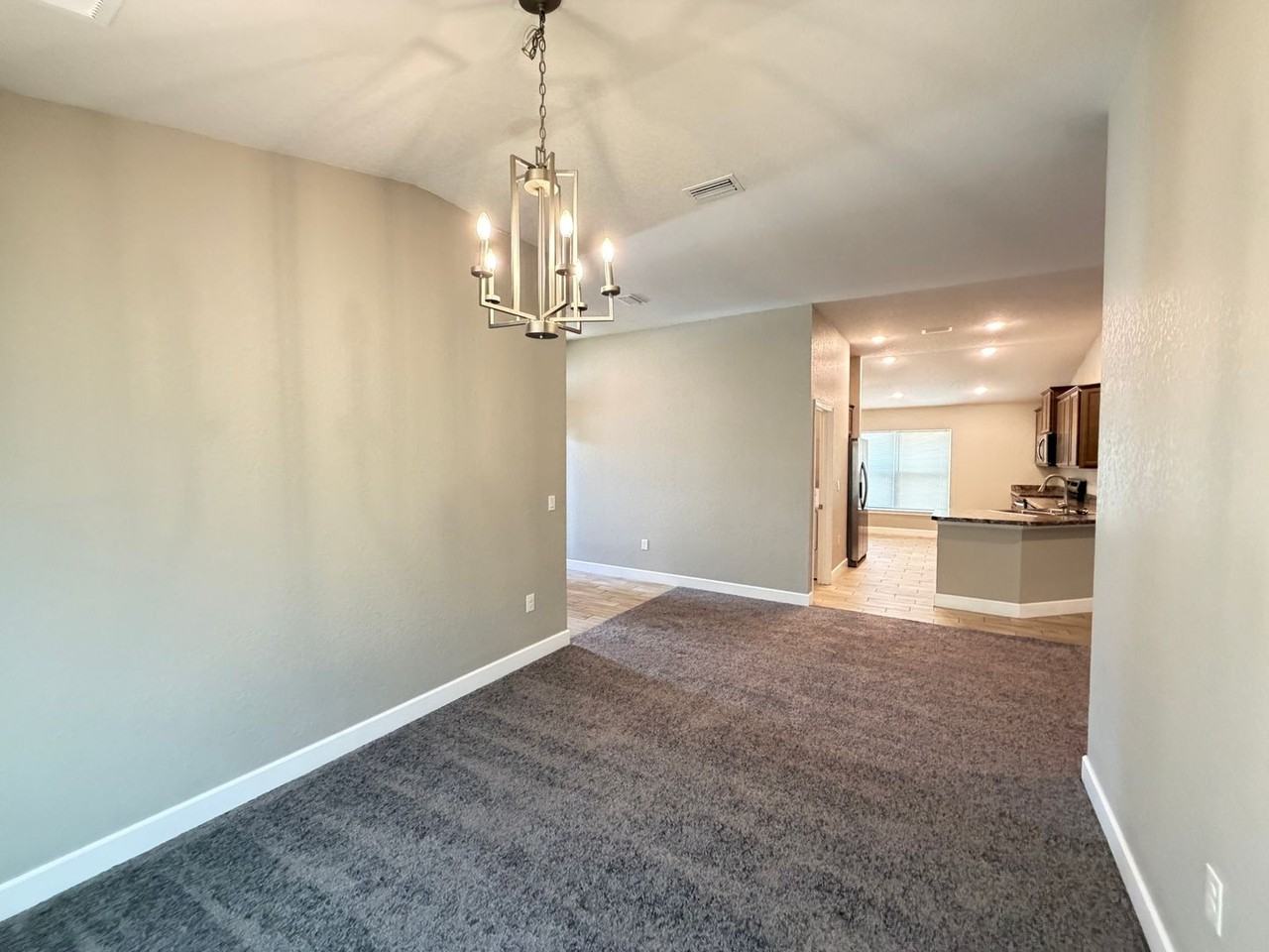 3439 N Burroughs Path - Photo 5 of 27