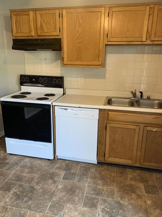 100 Floyd Ct - Photo 5 of 11