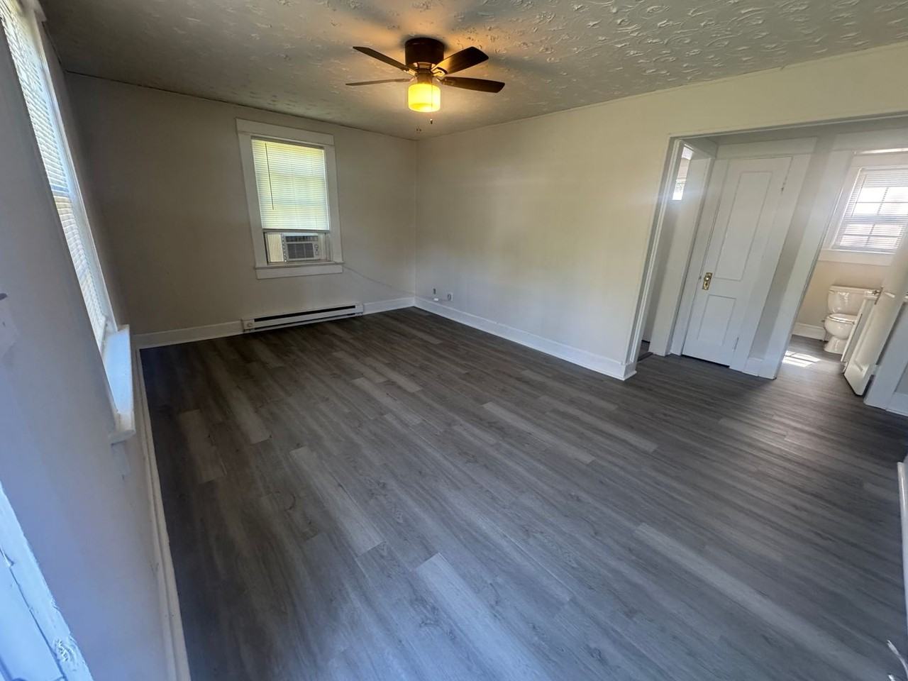 516 Wyne Dr - Photo 3 of 17