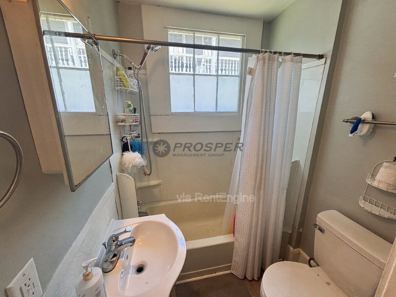 26 Ashton St #A - Photo 7 of 9