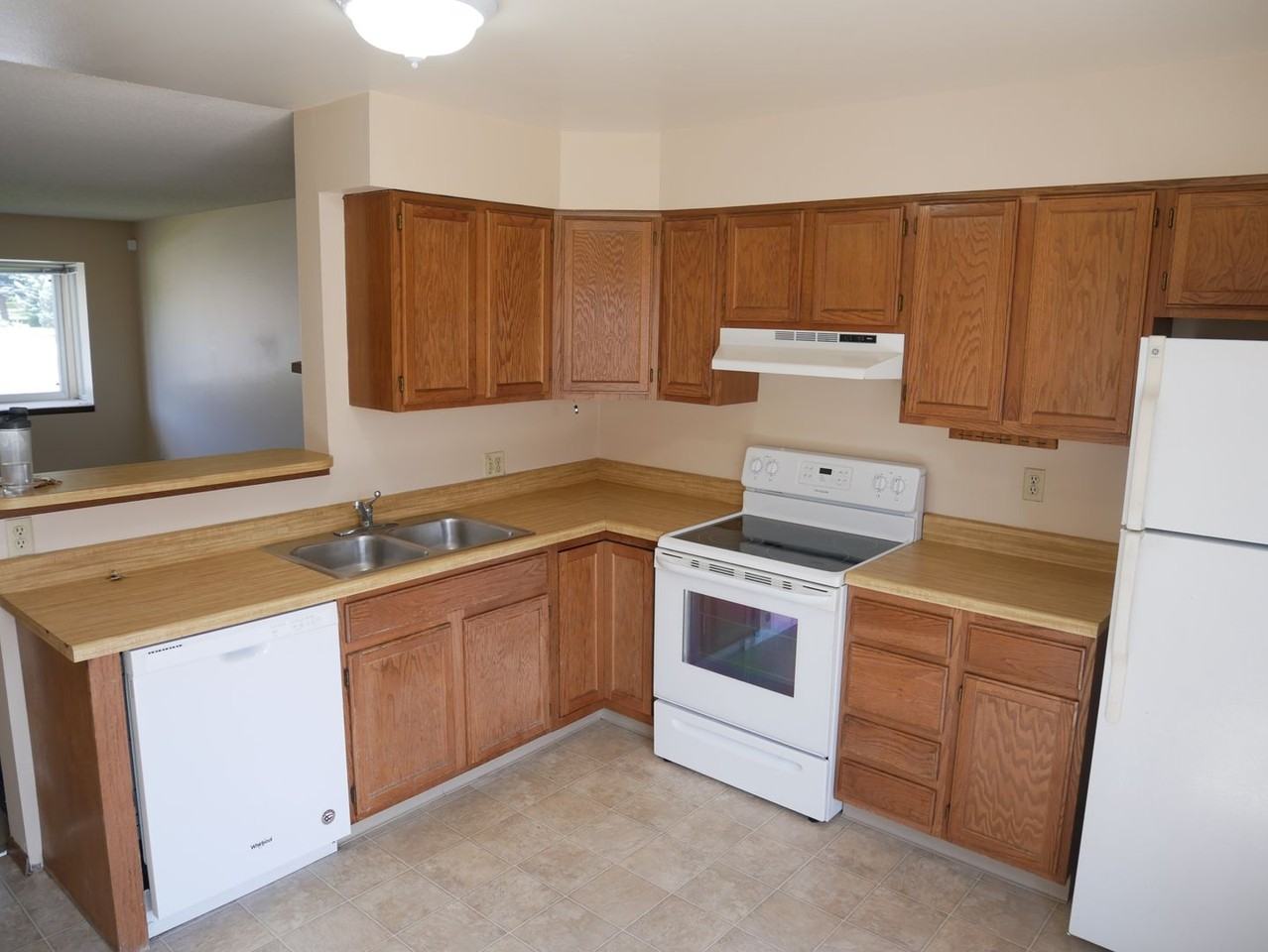 7612 Clover Hill Dr - Photo 4 of 13