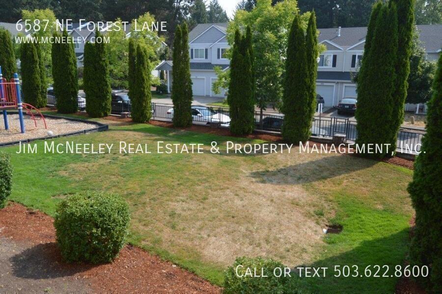 6587 Ne Forest Ln - Photo 4 of 22