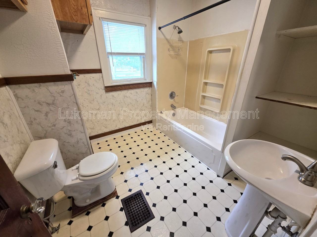 1019 Egleston Ave #1017 - Photo 3 of 9