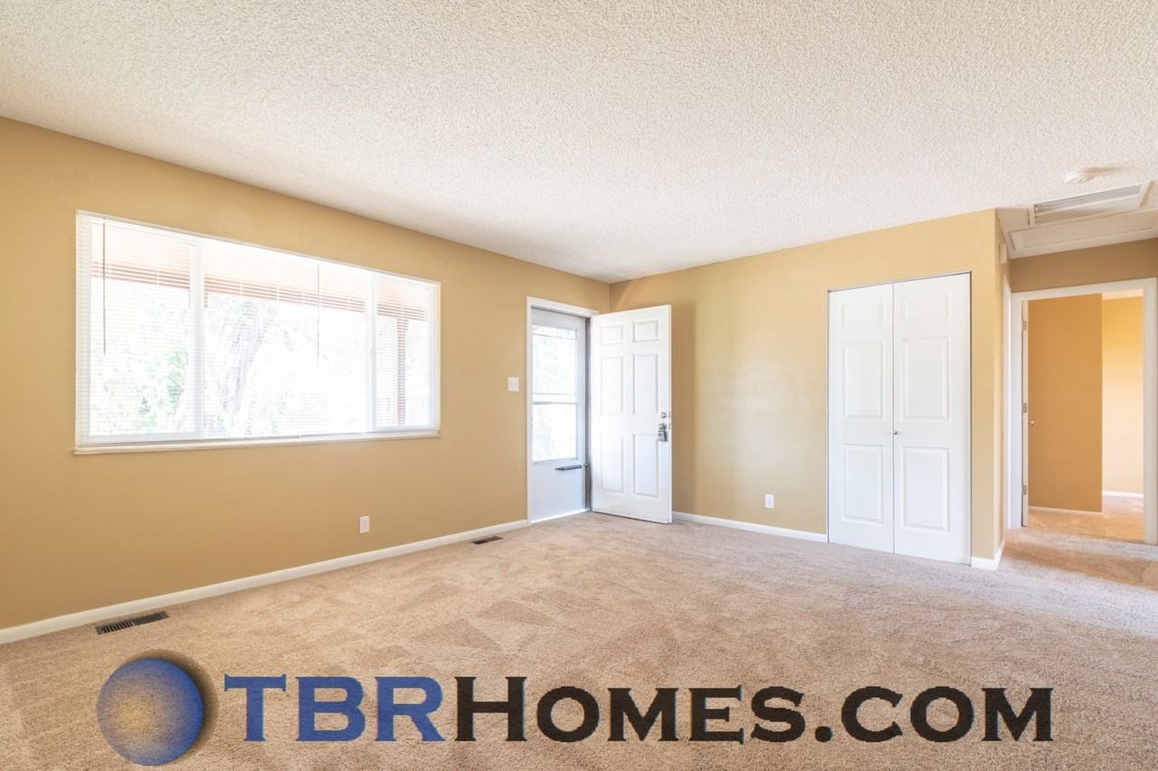14435 Olmsted Dr - Photo 4 of 21