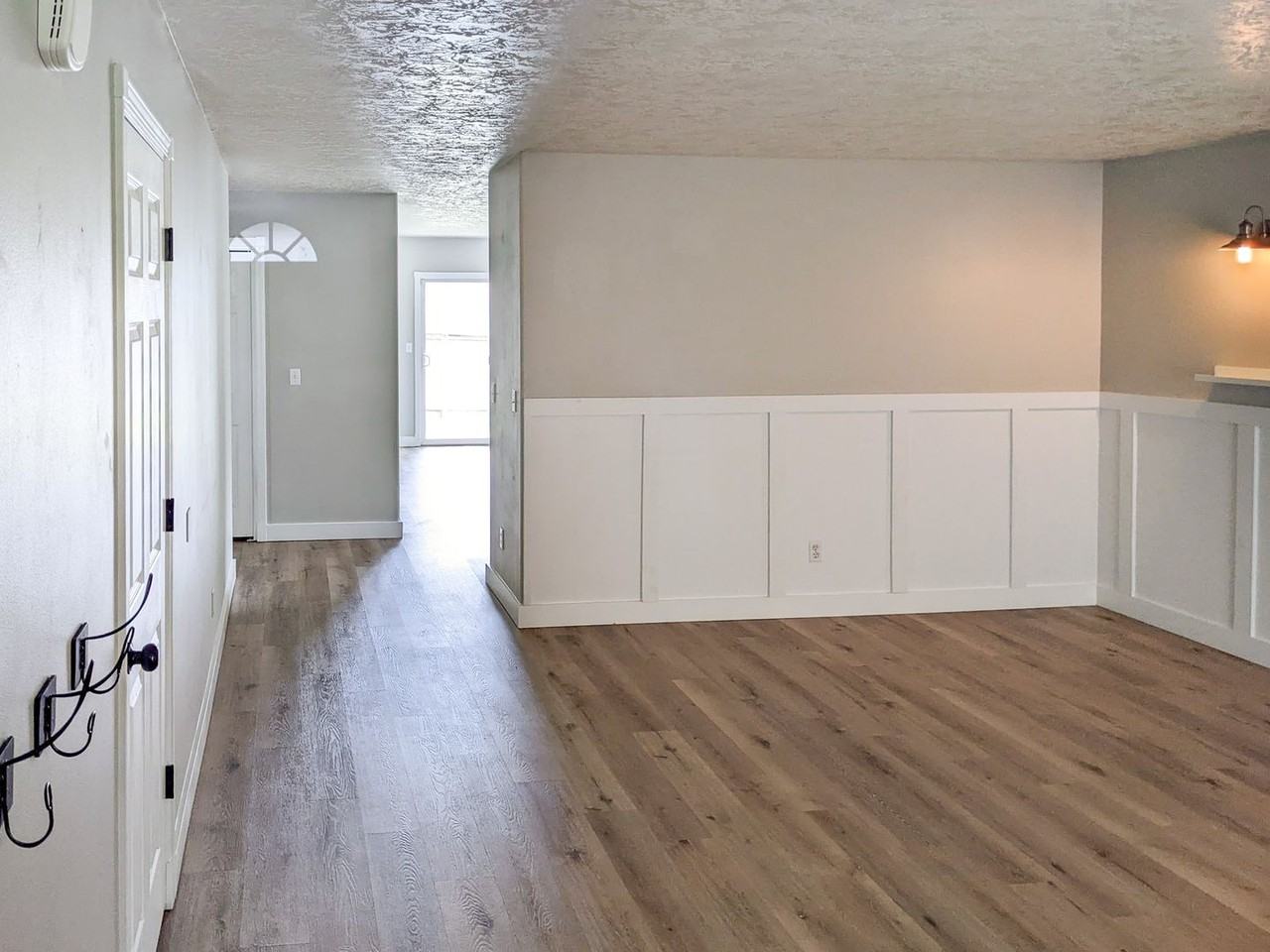 5500 Doogan Ct Se - Photo 6 of 27
