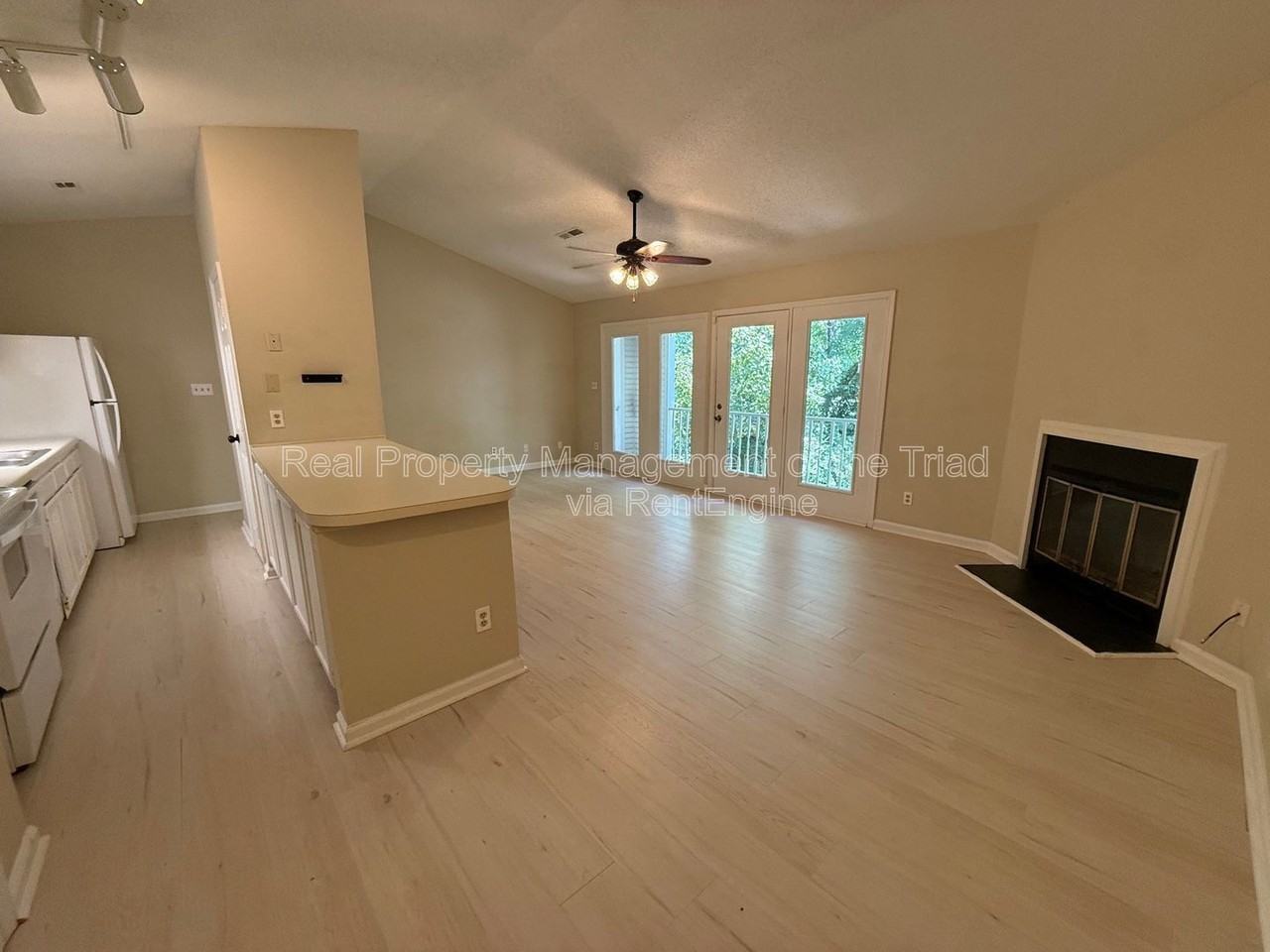 3117 Darden Rd #M - Photo 2 of 14