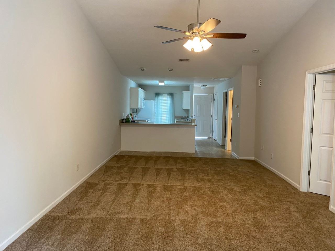 7032 Reagan Cir - Photo 4 of 7