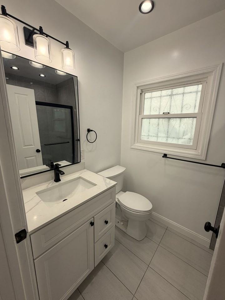 2028 Auseon Ave - Photo 7 of 11