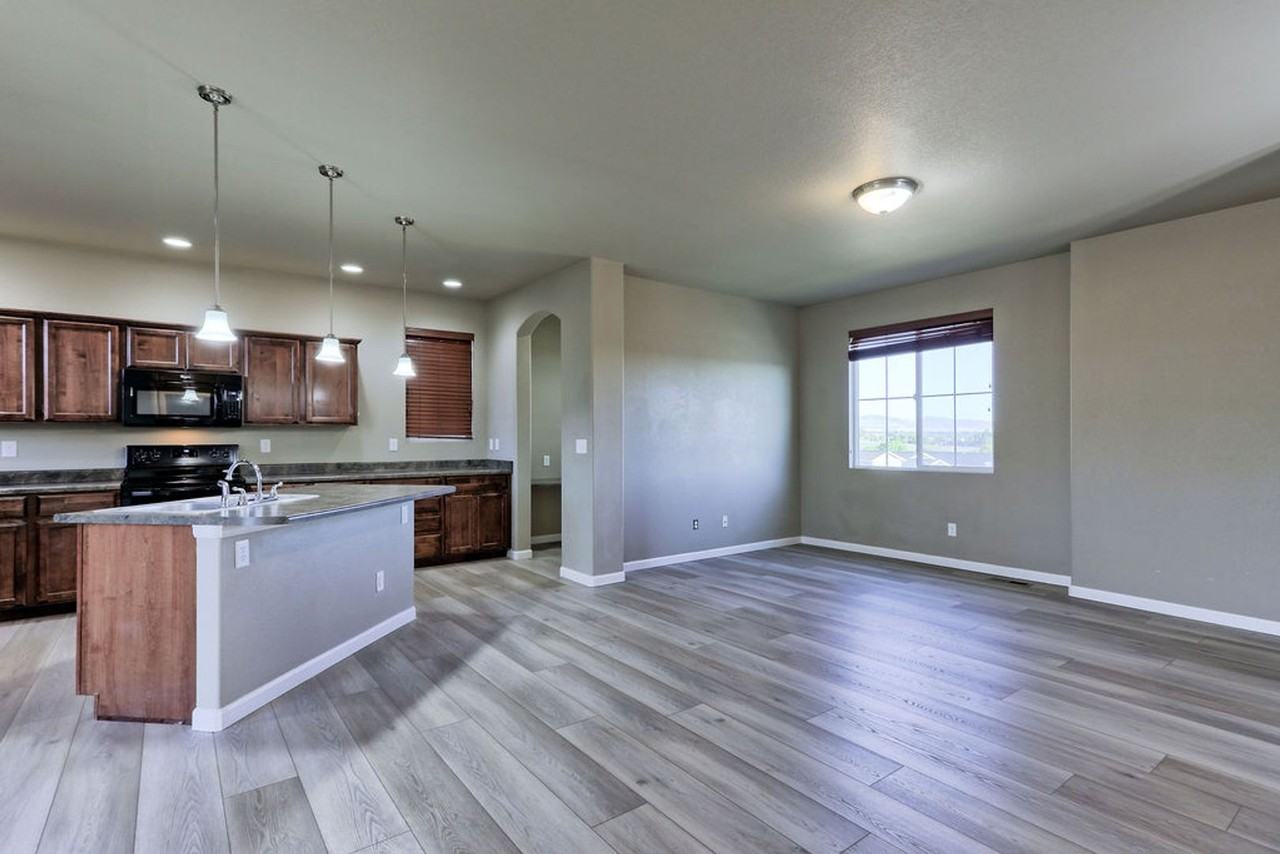 440 Cholla Dr - Photo 2 of 34