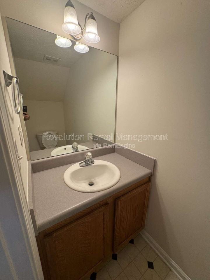 6343 Wellington Walk Way - Photo 7 of 10