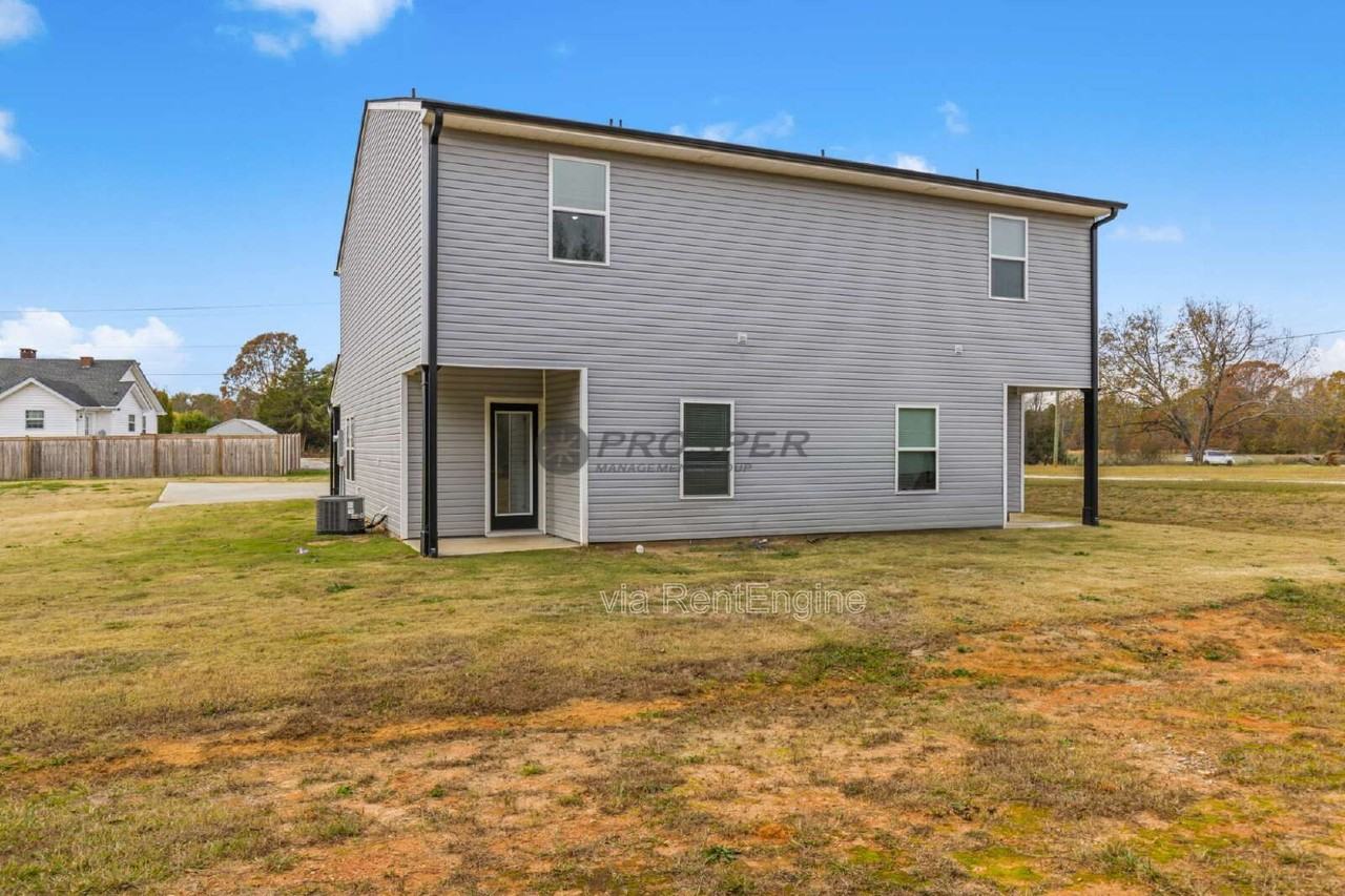 4054 Parris Bridge Rd - Photo 4 of 50