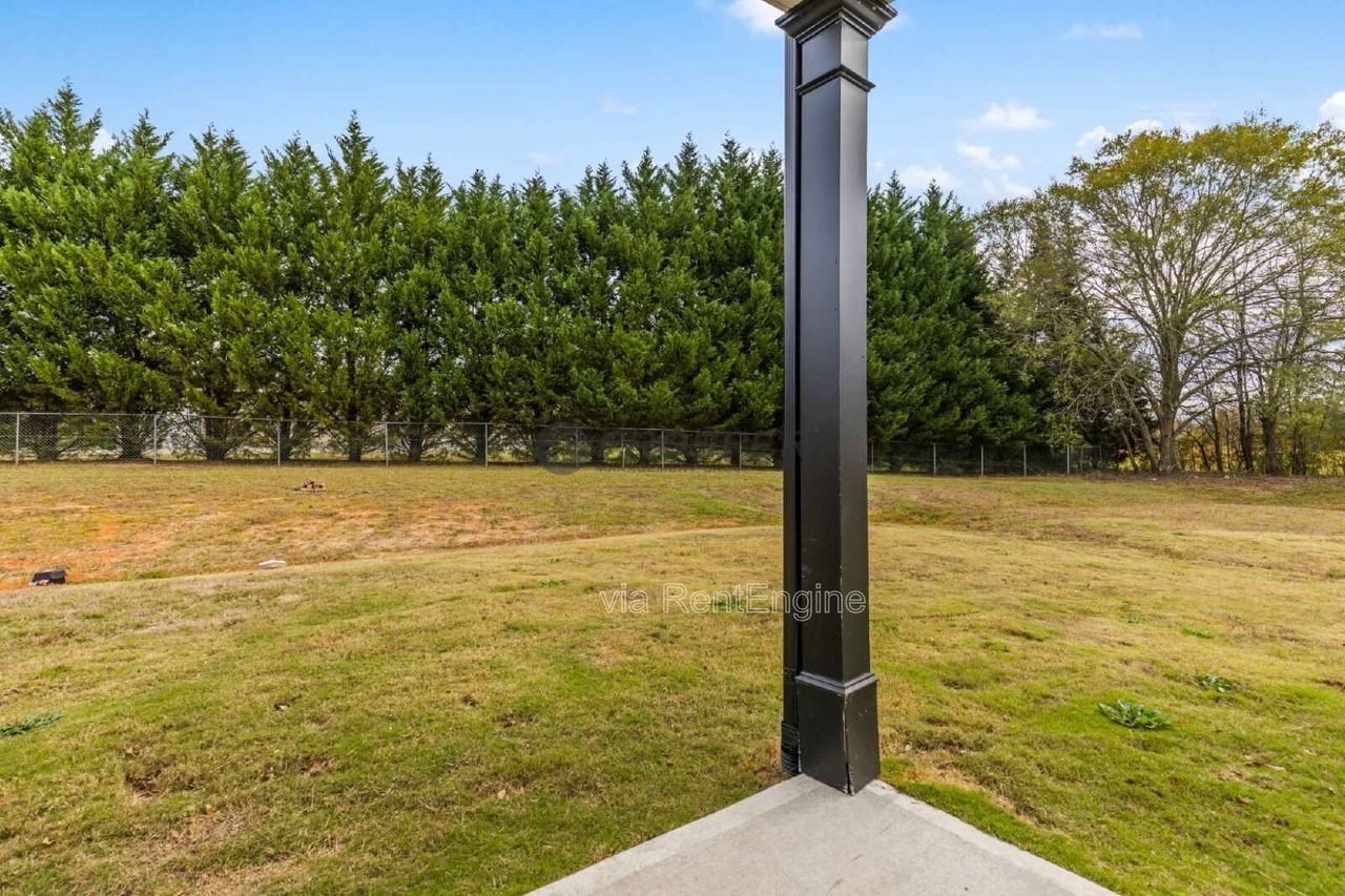 4054 Parris Bridge Rd - Photo 5 of 50