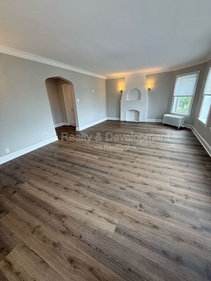 5730 N Christiana Ave #3 - Photo 2 of 12