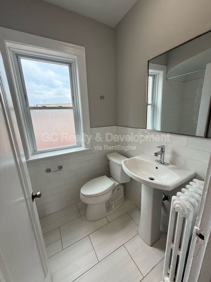 5730 N Christiana Ave #3 - Photo 5 of 12