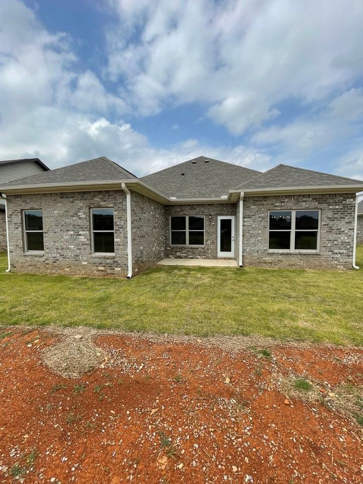 228 John Harold Dr - Photo 5 of 46
