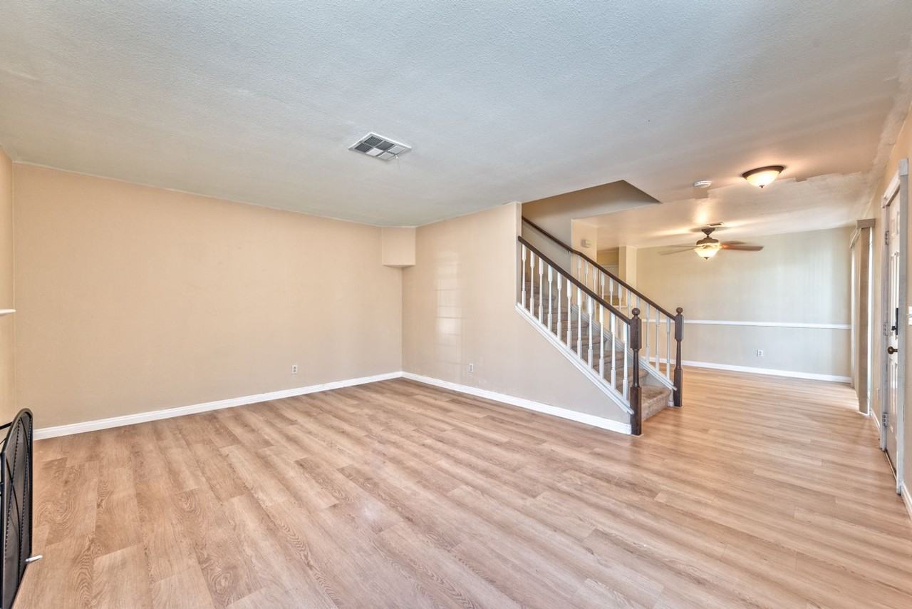 8217 Diamond Star Ct - Photo 5 of 17