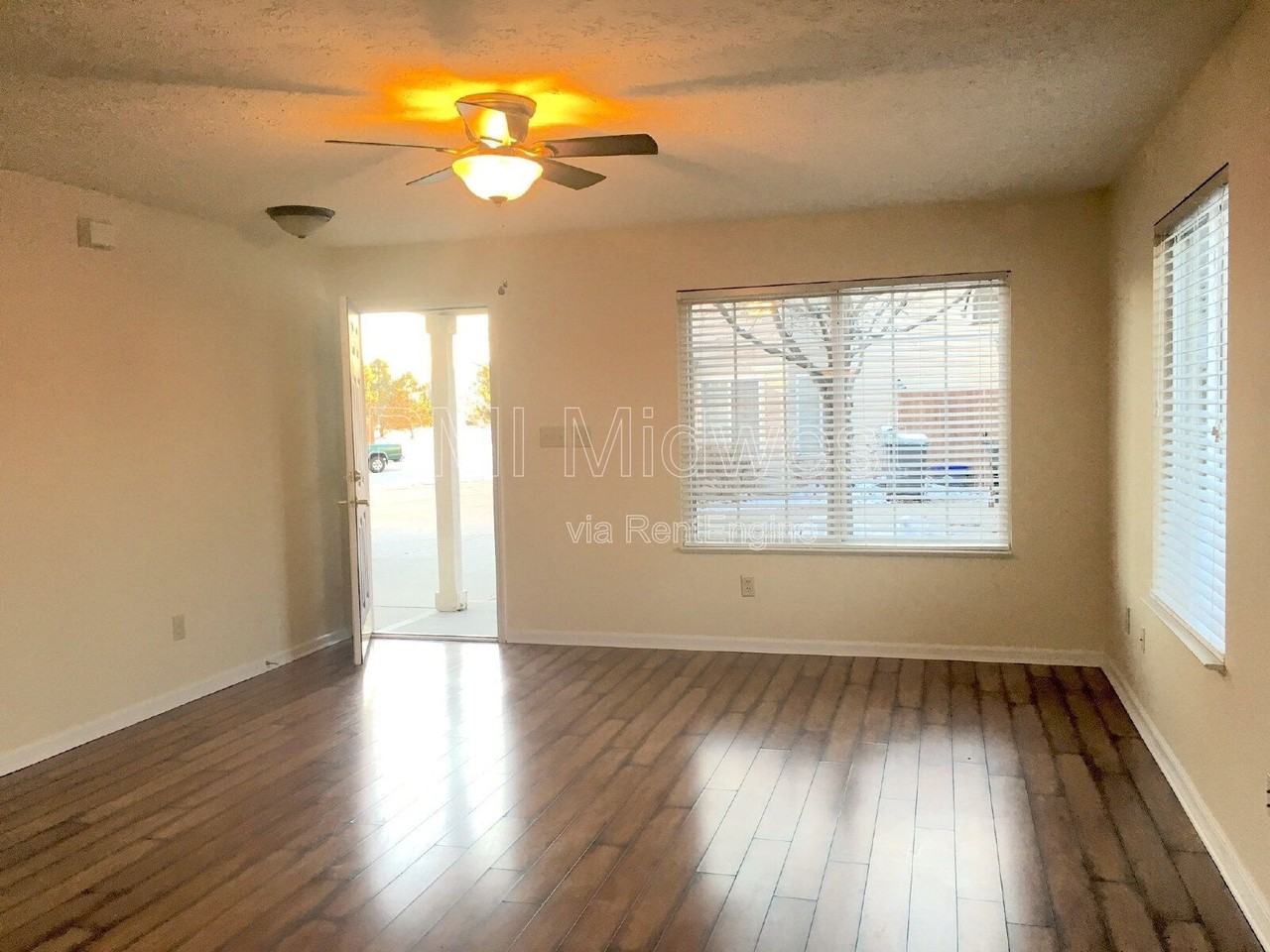 736 Pine Lake Dr - Photo 2 of 19