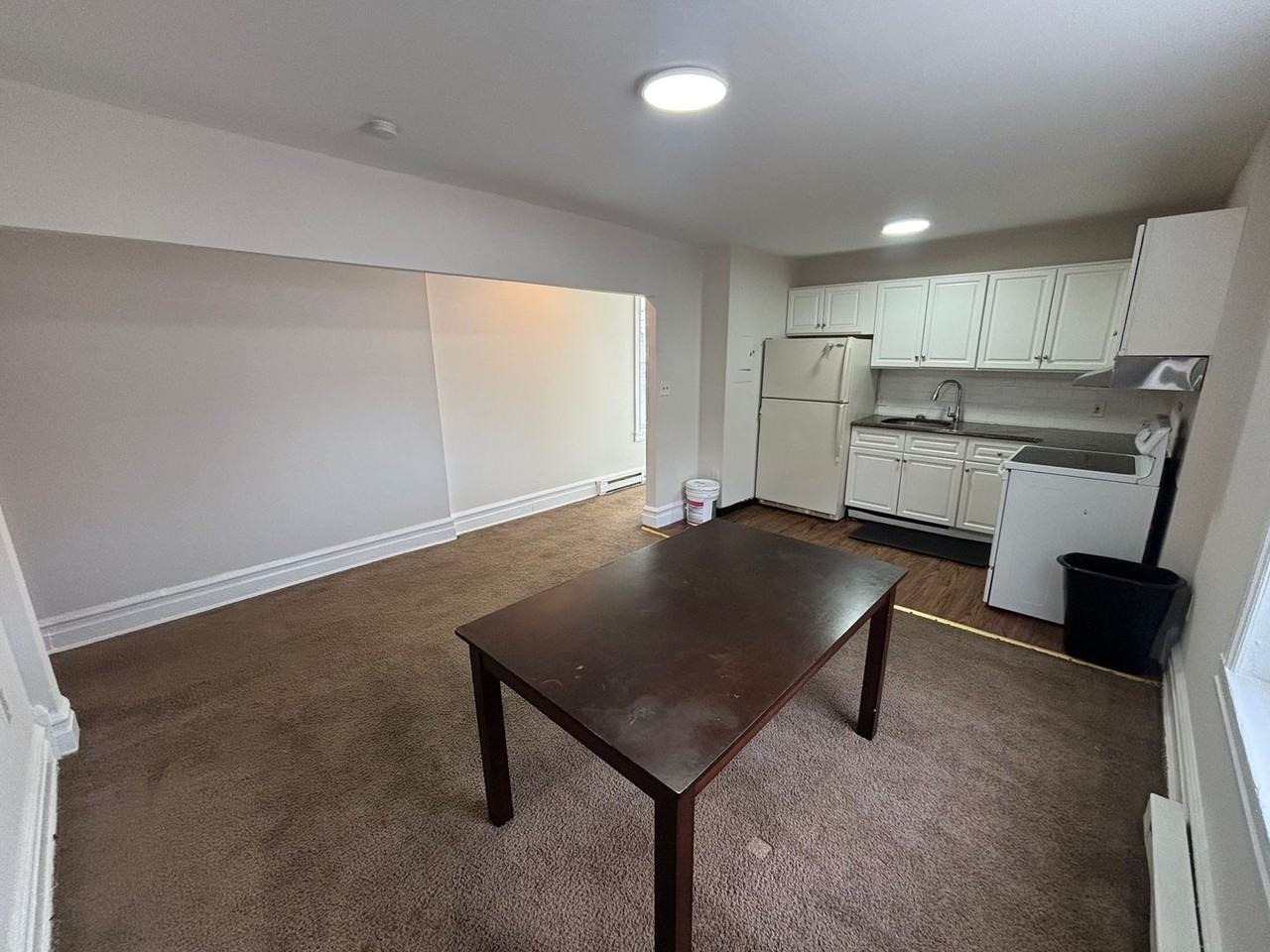 429 W Turner St - Photo 2 of 10