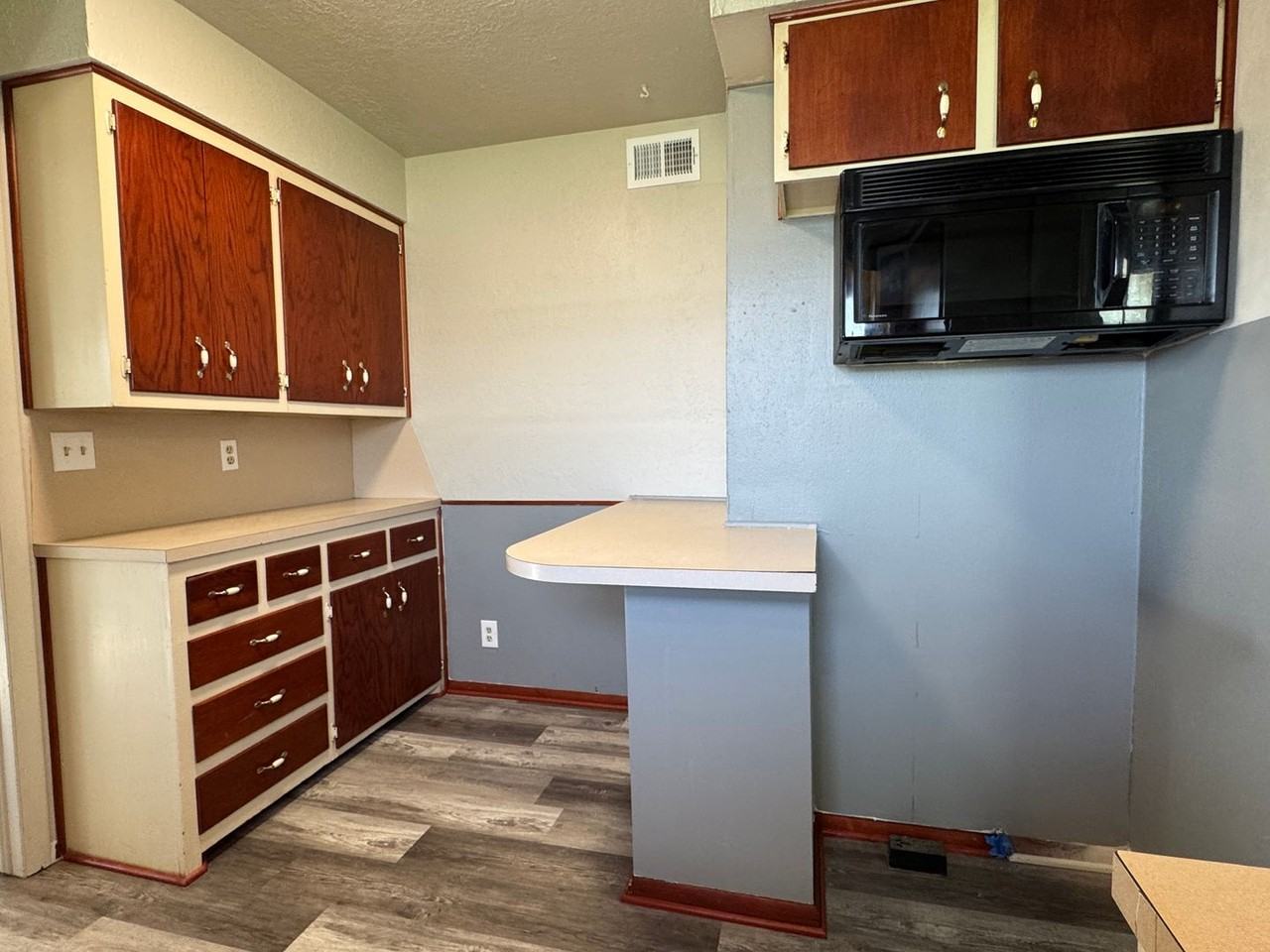 3818 Nw Lake Ave - Photo 5 of 13