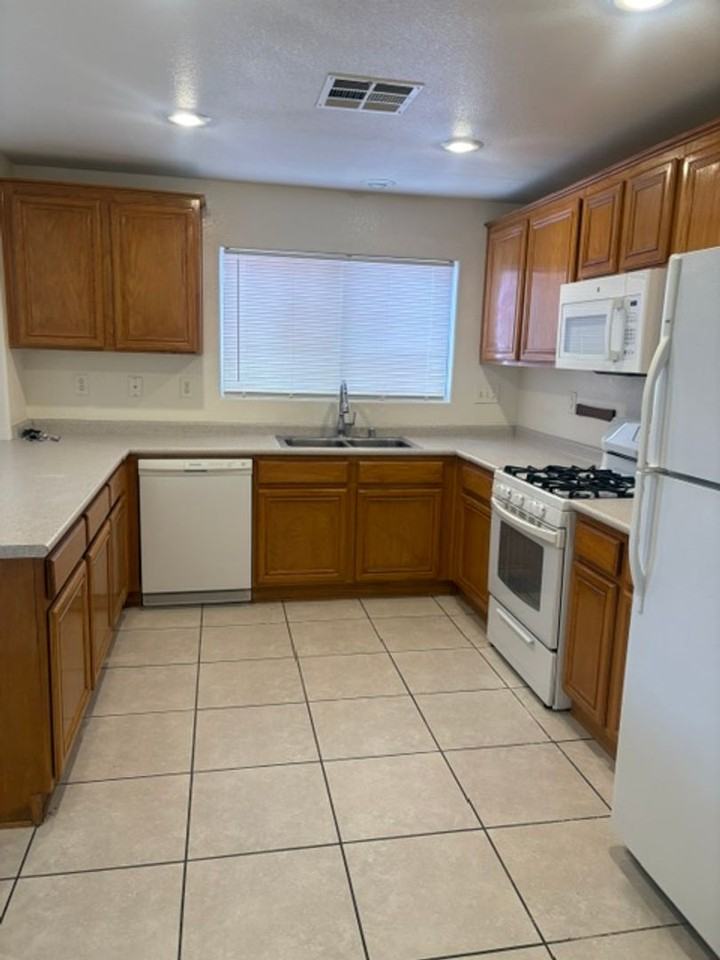 11687 Rossovino St - Photo 2 of 23