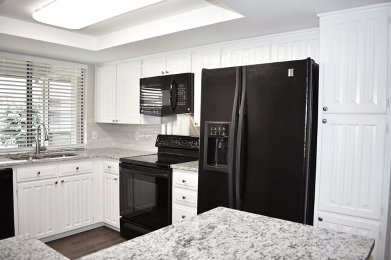 3104 Green Country Ct - Photo 2 of 20