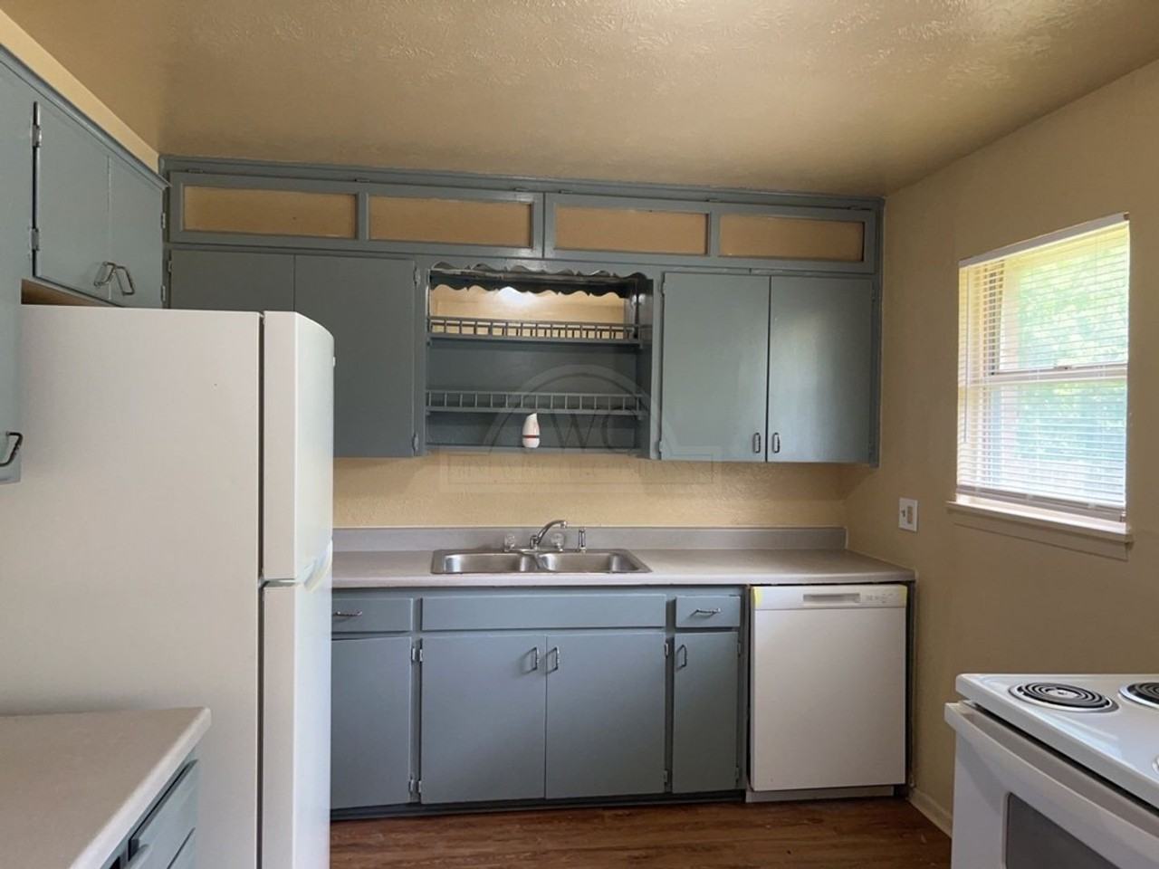 110 Bybee Ct - Photo 5 of 19